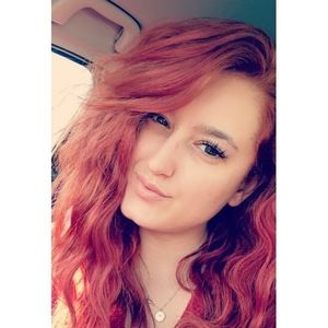 Meet your Posher, Lexie
